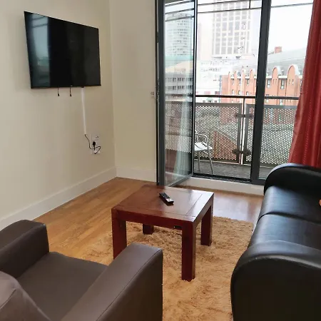 Arcadian Centre - Sienna One Bed - Sofa Bed - Balcony *